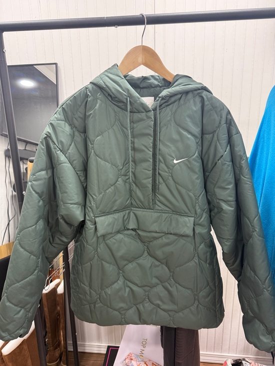 Nike Jackets & Blazers - NWOT Women’s Nike Quilted Sage Green Pullover Hoodie with White Swoosh